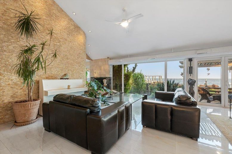Fireplace, Interior, Living room, Recessed Lighting, Water