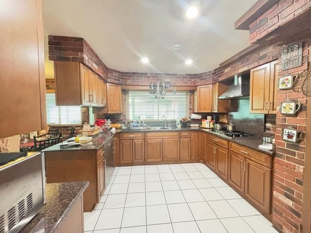 Interior, Kitchen, Recessed Lighting, Stone Walls