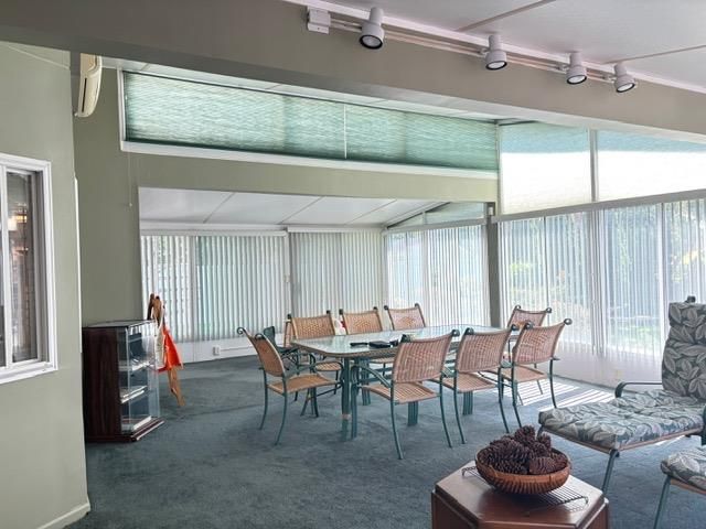 Dining room, Interior