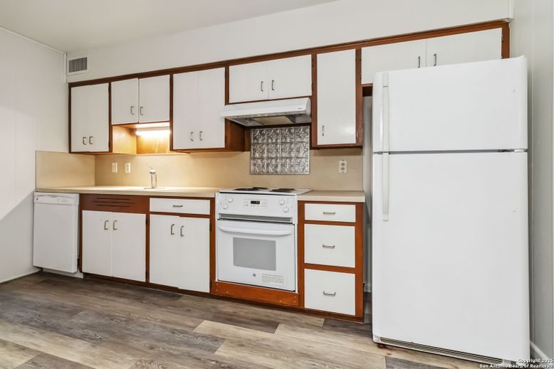 Interior, Kitchen, Wood Texture Flooring