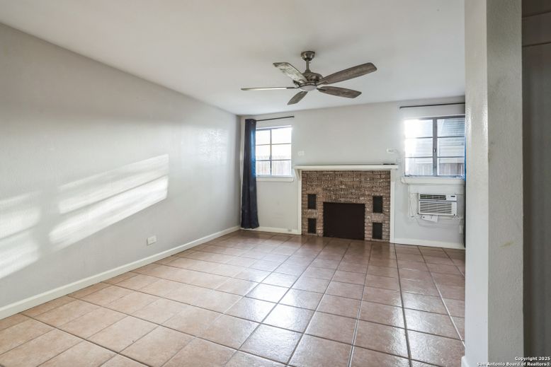 Empty room, Fireplace, Interior