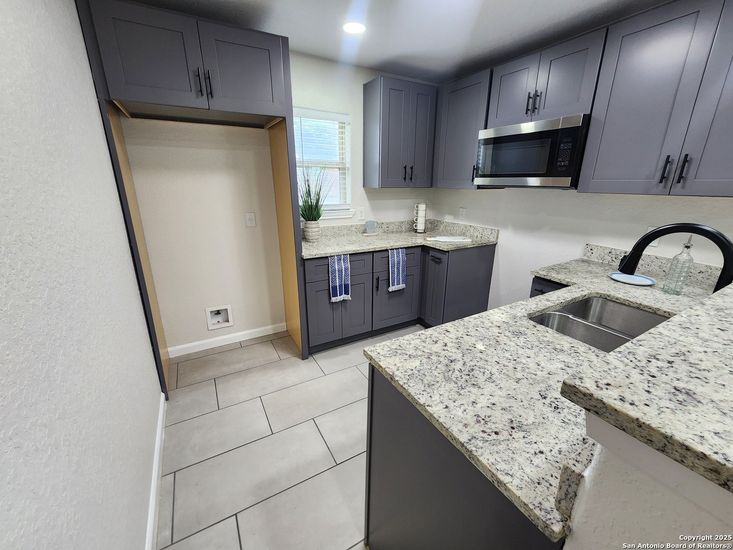 Interior, Kitchen, Recessed Lighting