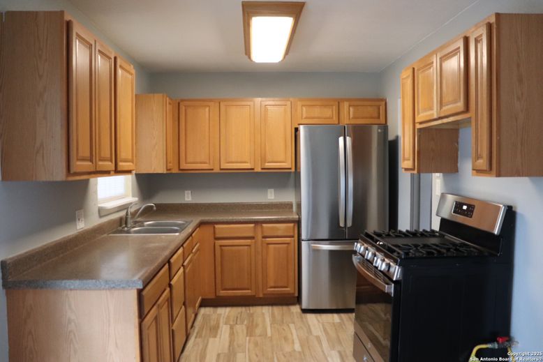Interior, Kitchen, Stainless Steel Appliances, Wood Texture Flooring