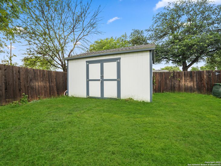 Backyard, Exterior