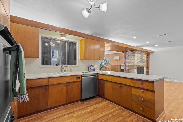 Interior, Kitchen, Recessed Lighting, Wood Texture Flooring