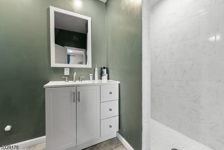 Bathroom, Interior, Marble Walls