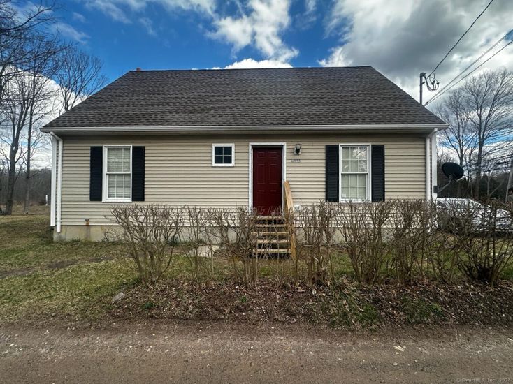 Exterior, Facade, Cape Cod