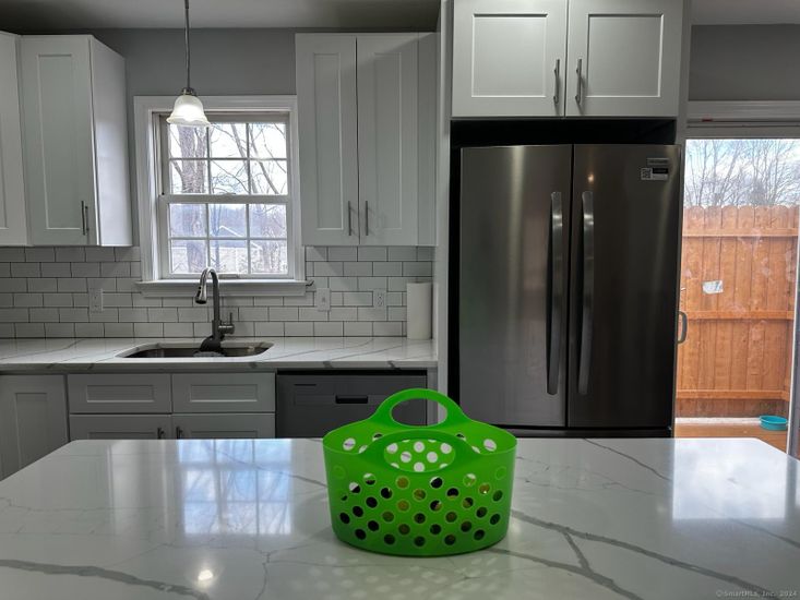 Interior, Kitchen, Pendant Lights, Stainless Steel Appliances