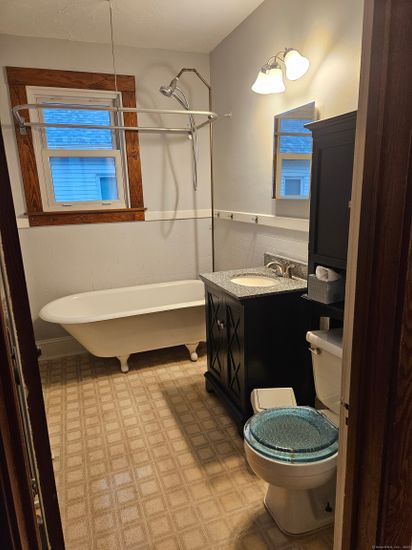 Bathroom, Free Standing Baths, Interior