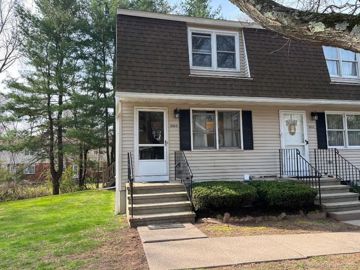 Exterior, Facade, Cape Cod