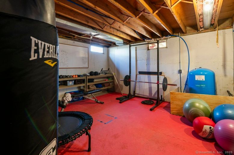 Fitness Equipment, Interior, Wooden Beams