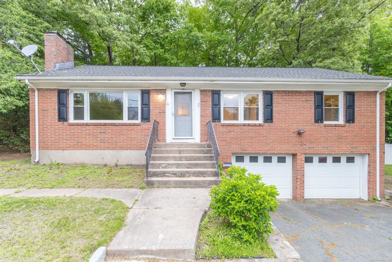 Attached, Exterior, Facade, Brick Facade, Raised Ranch