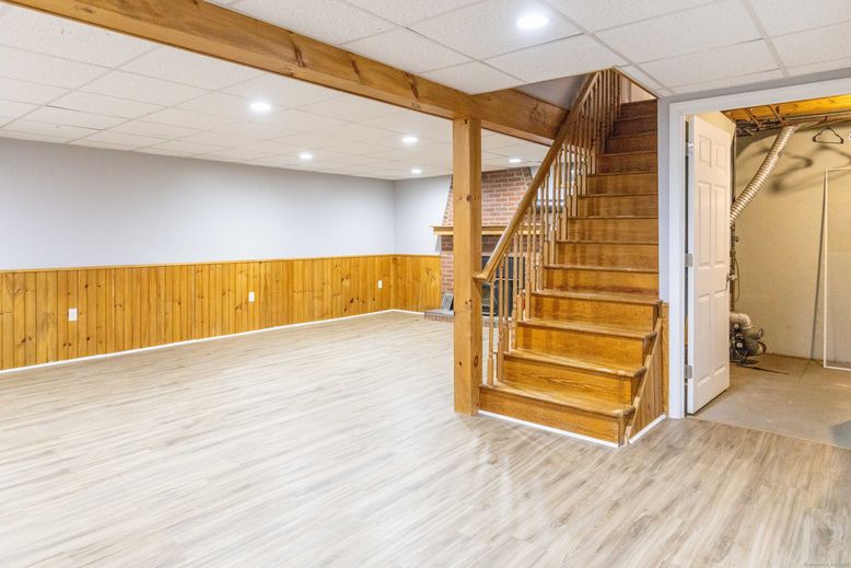 Interior, Recessed Lighting, Wooden Beams, Wood Texture Flooring