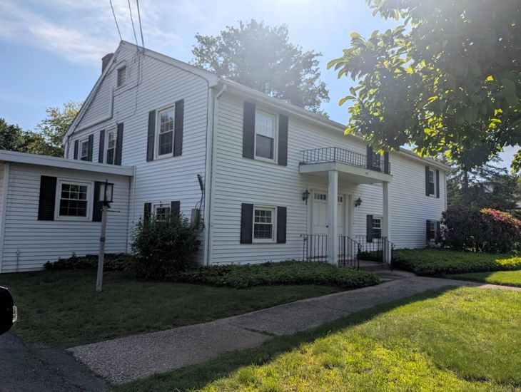 Exterior, Facade, Farmhouse